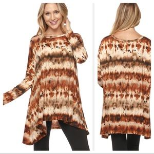 5⭐️! 🆕🍁 abstract print top, asymmetrical hemline